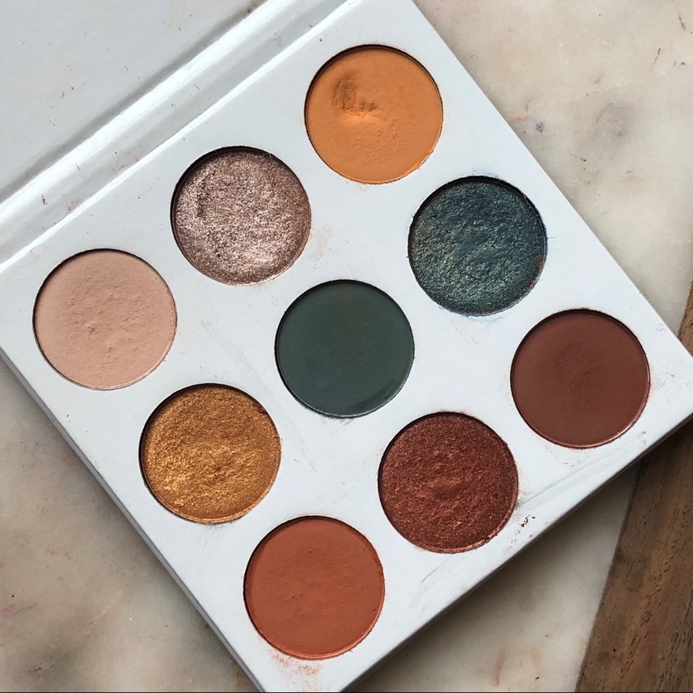 Kylie Cosmetics Blue Honey Palette
